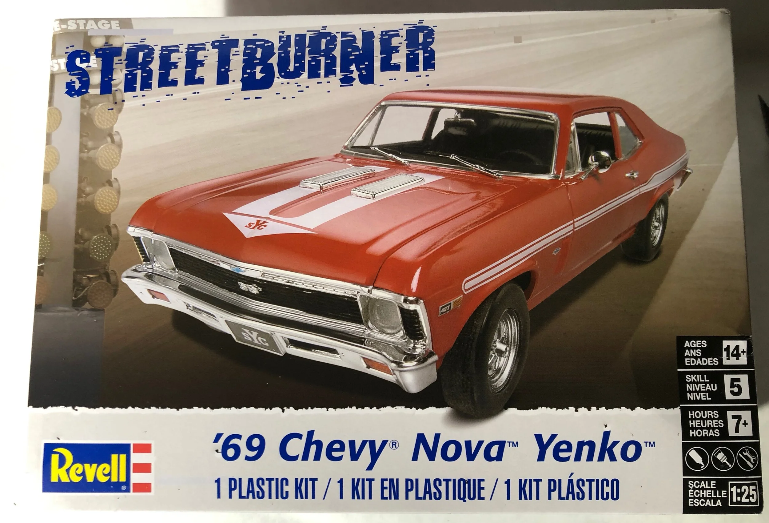 Revell 1/25 1969 Chevy Nova Yenko "Street Burner"