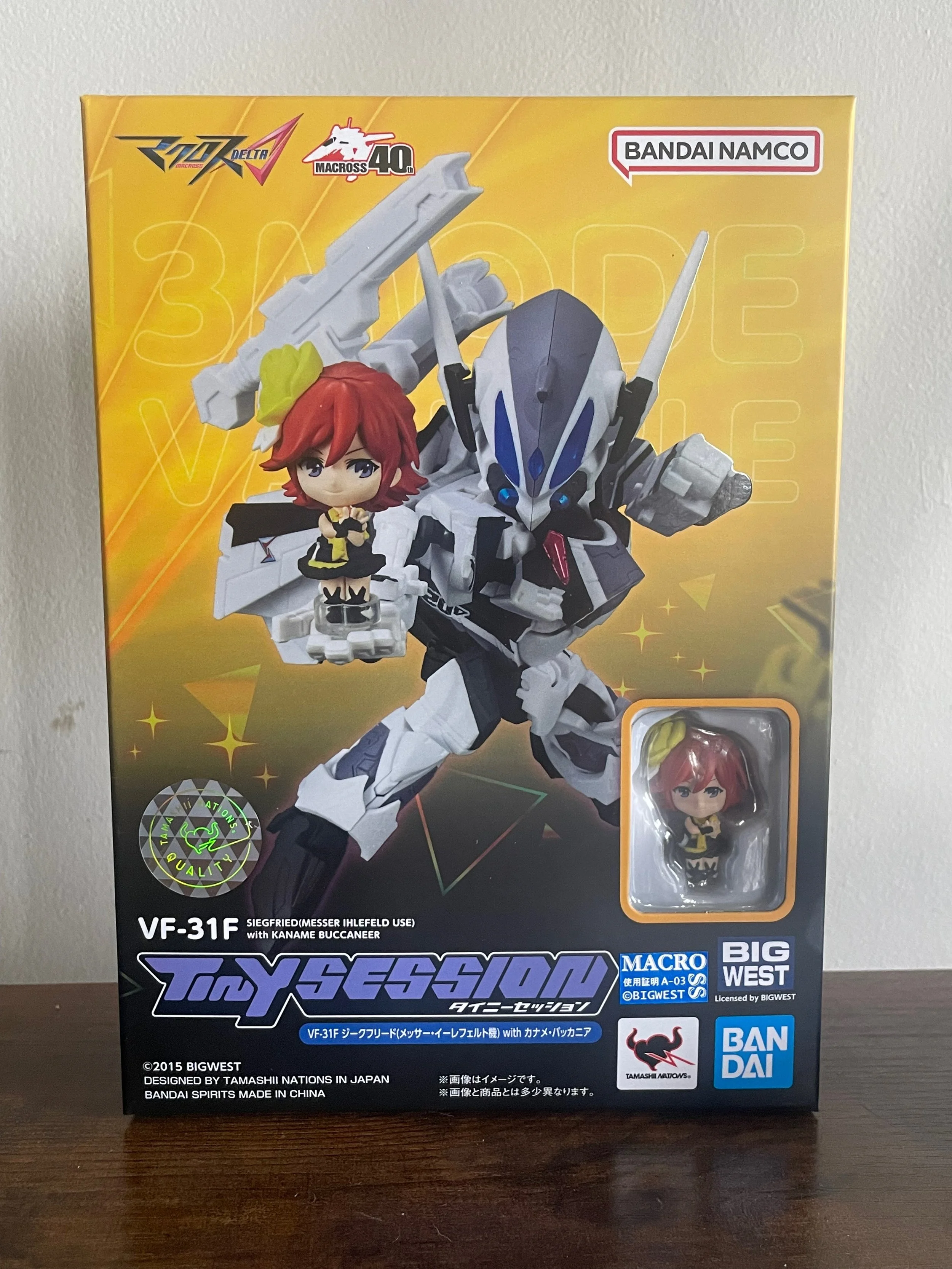 Bandai Spirits Tiny Session VF-31F Siegried with Kaname Buccaneer Macross Delta