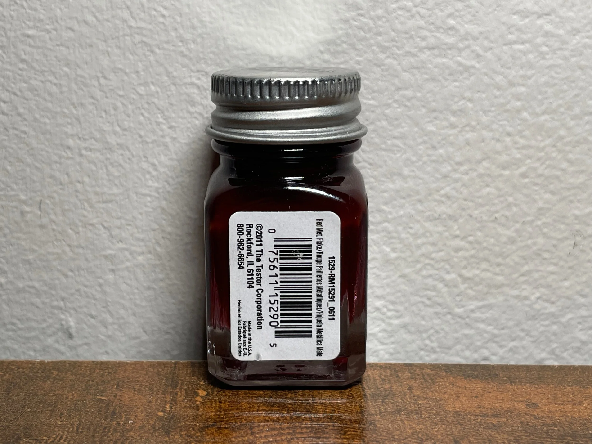 Testors Enamel 1/4oz-Red Metal Flake #1529