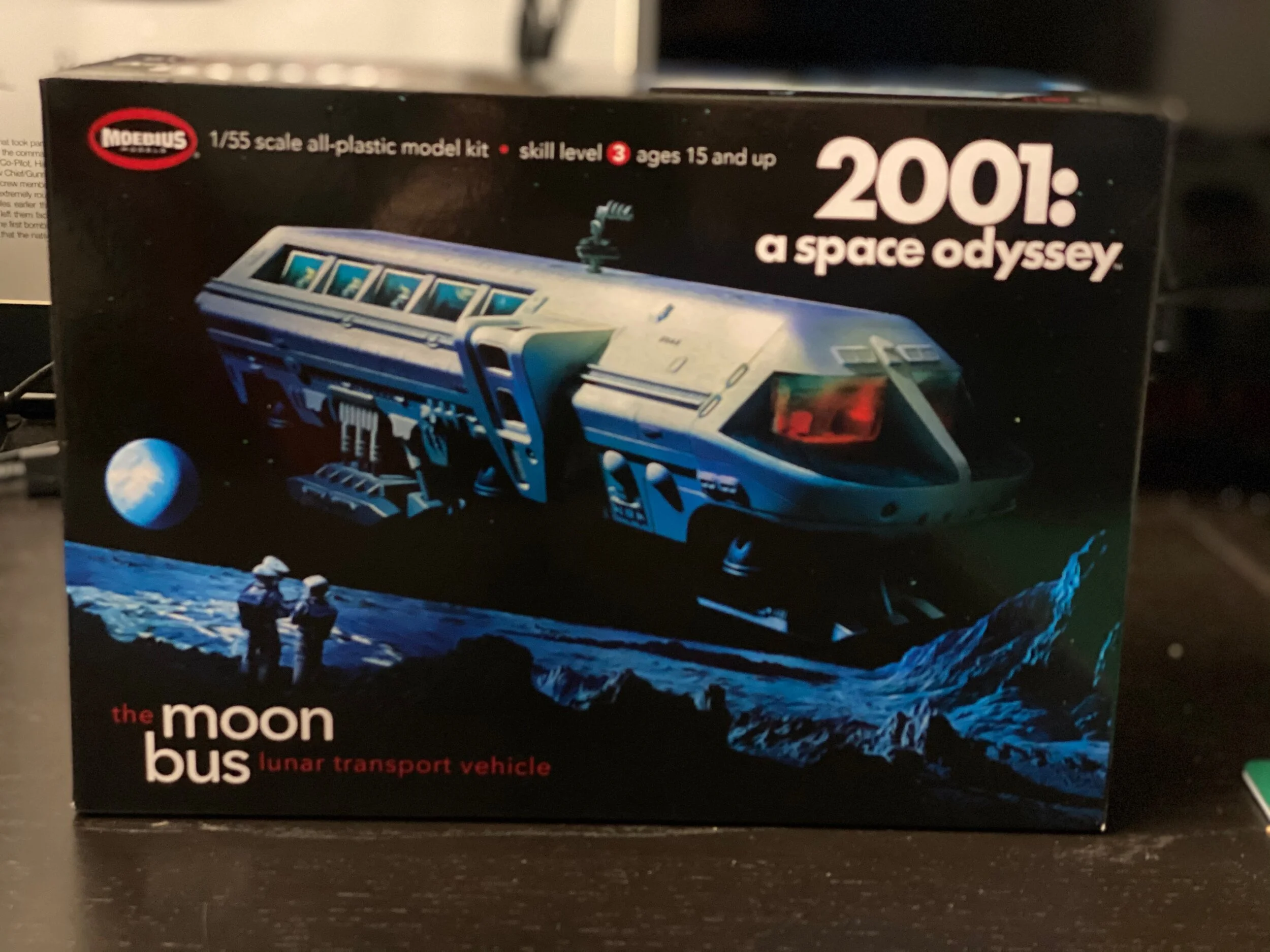 1/55 Moebius 2001 Space Odyssey: Moon Bus