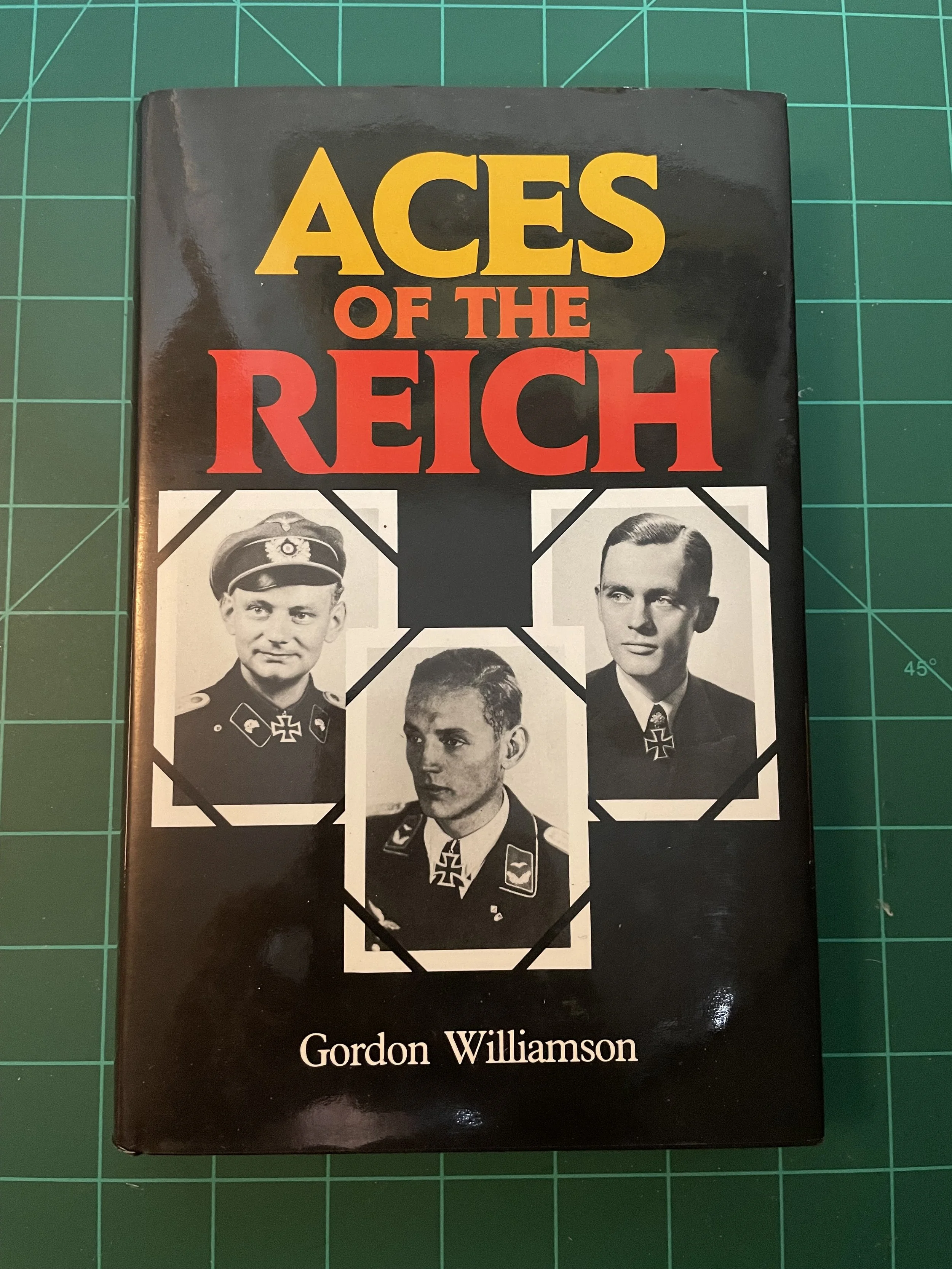 Aces of the Reich - ISBN: 0-85368-986-5 (USED BOOK)