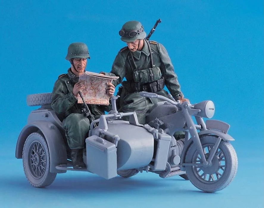 1/35 Legend Production German Sidecar Team (3538) #LF0085
