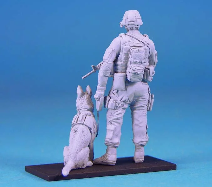 1/35 Legend Production US K9 with the Handler #LF0124