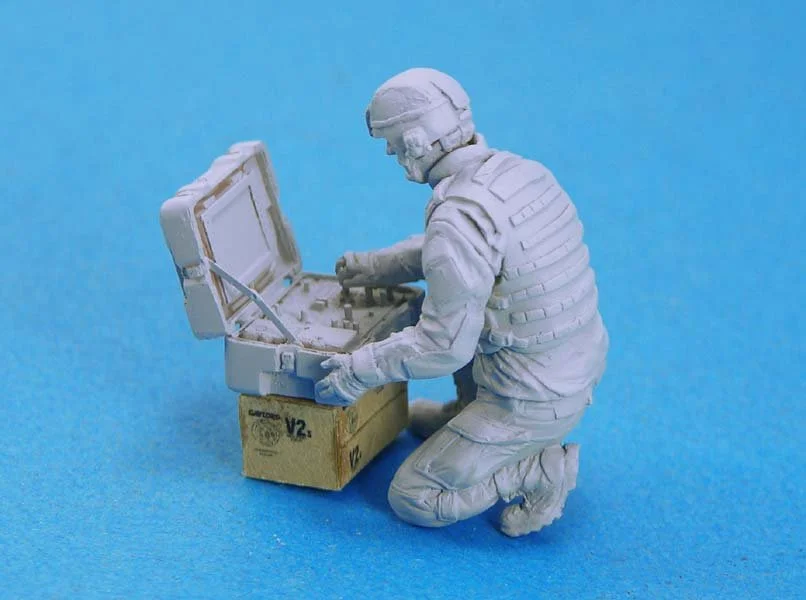 1/35 Legend Production US EOD Robot Controller (EOD Robot not inc) #LF0131