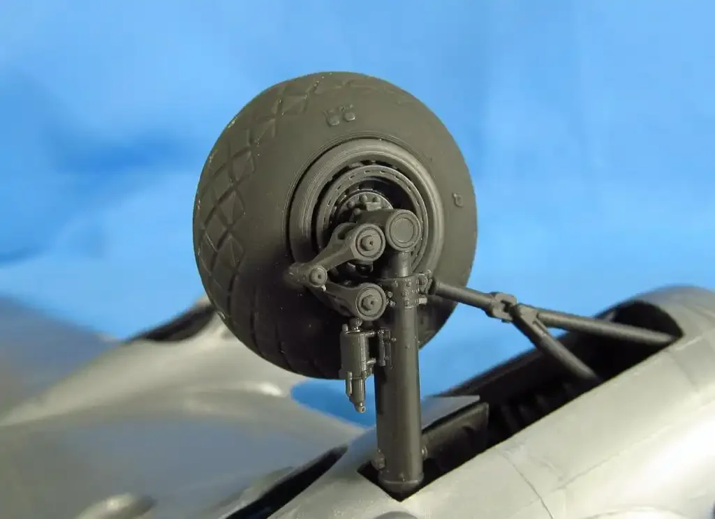 1/48 Metallic Details B-17 Wheels with Cover #MDR4865